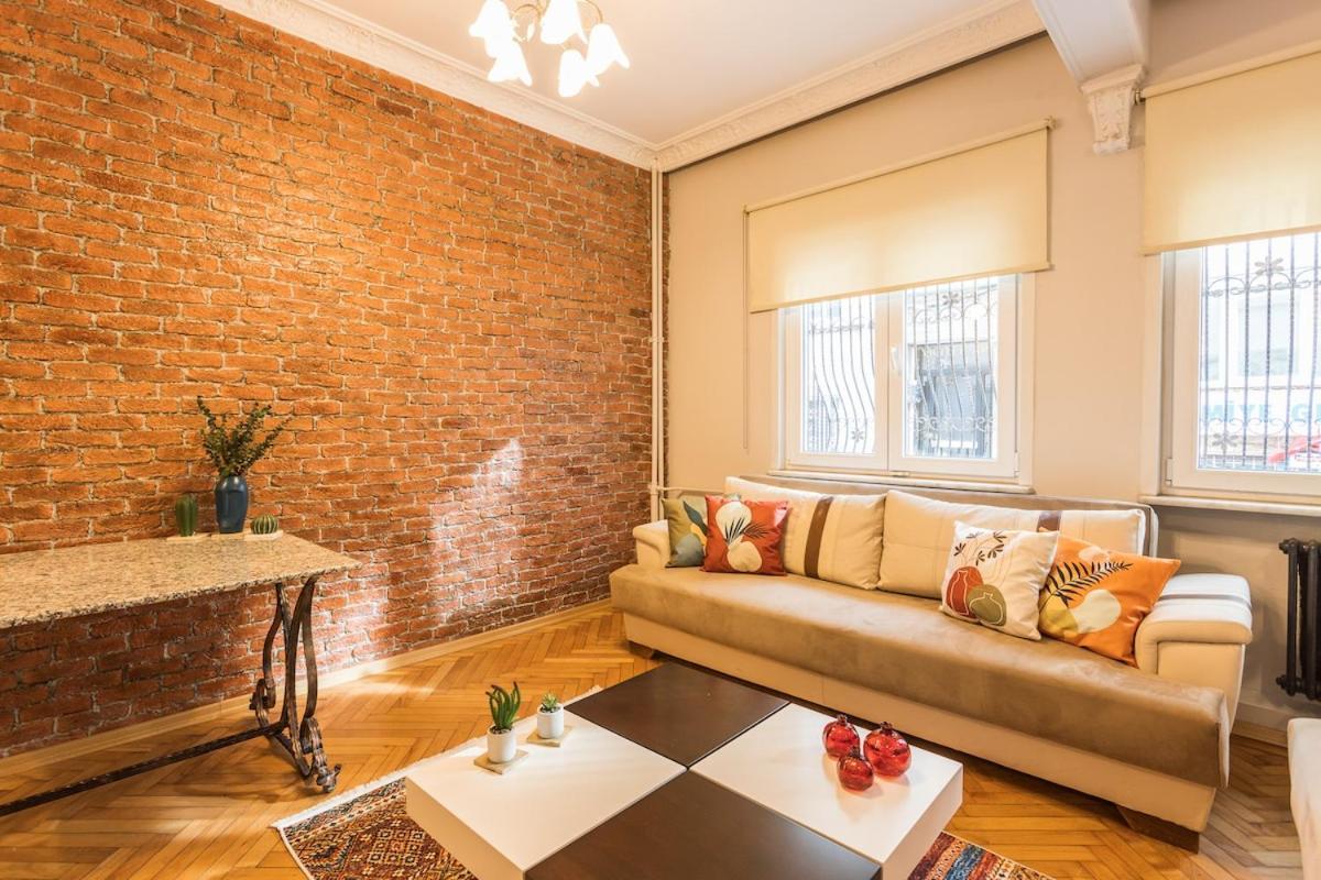 Stylish 1br Near Taksim & Bosphorus Great Design